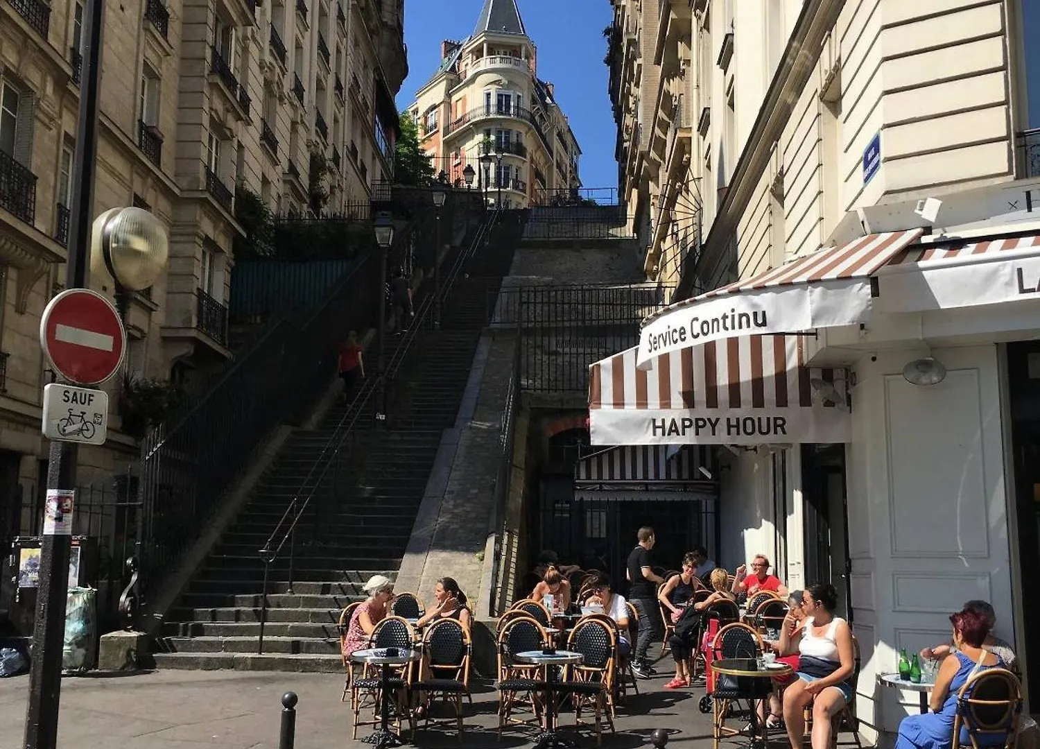 Renovated Terraced Apartment In Montmartre Paris 0*,  France
